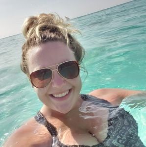 Meet your Posher, Christine